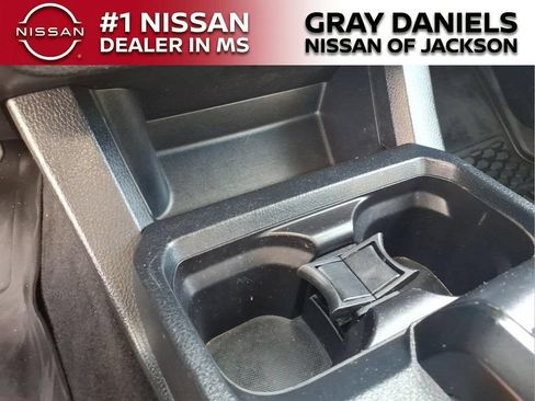 Used 2018 Toyota Tacoma SR RWD image 19