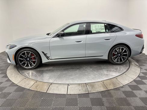 Used 2026 BMW i4 xDrive40i w/ M Sport Package AWD/4WD image 16