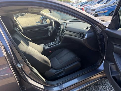 Used 2020 Honda Accord EX image 12