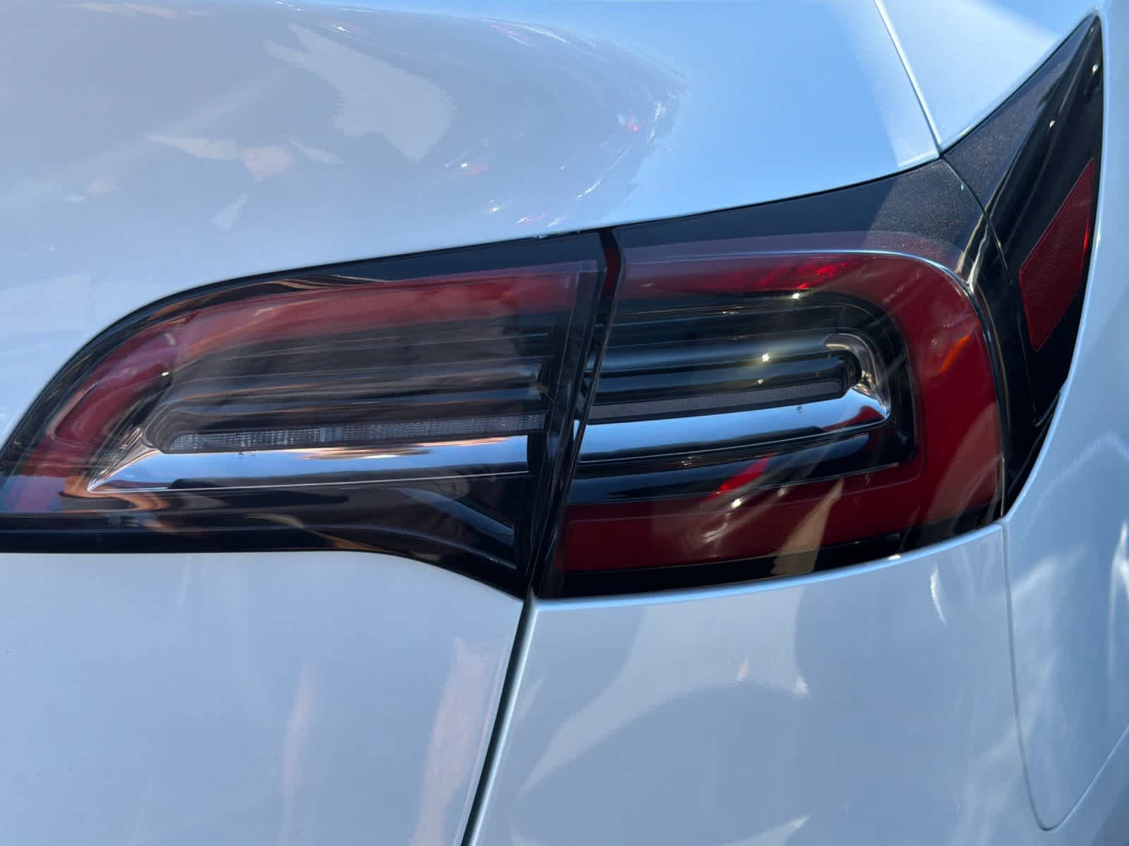 Used 2023 Tesla Model Y Long Range AWD/4WD image 11