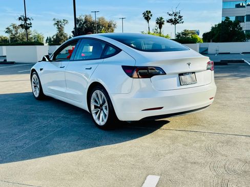 Used 2021 Tesla Model 3 Standard Range Plus RWD image 10