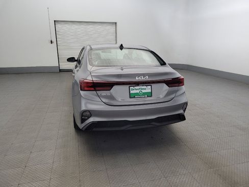 Used 2023 Kia Forte LXS w/ LXS Technology Package image 6