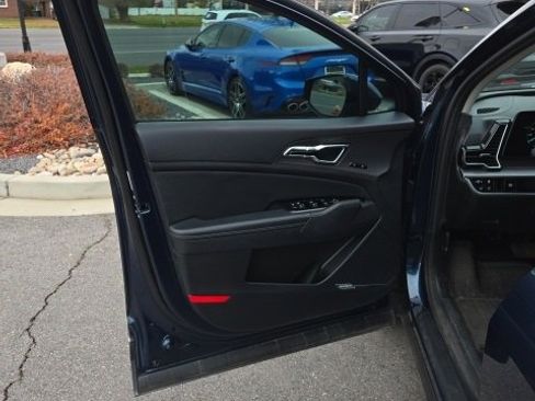 Certified 2023 Kia Sportage SX Prestige image 8