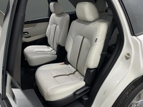 Used 2024 MAZDA CX-90 3.3 Turbo w/ Premium Plus Pkg image 32