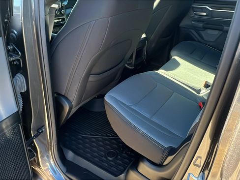 Used 2023 RAM 1500 Big Horn image 24