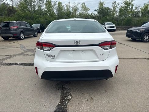 Used 2023 Toyota Corolla LE FWD image 4