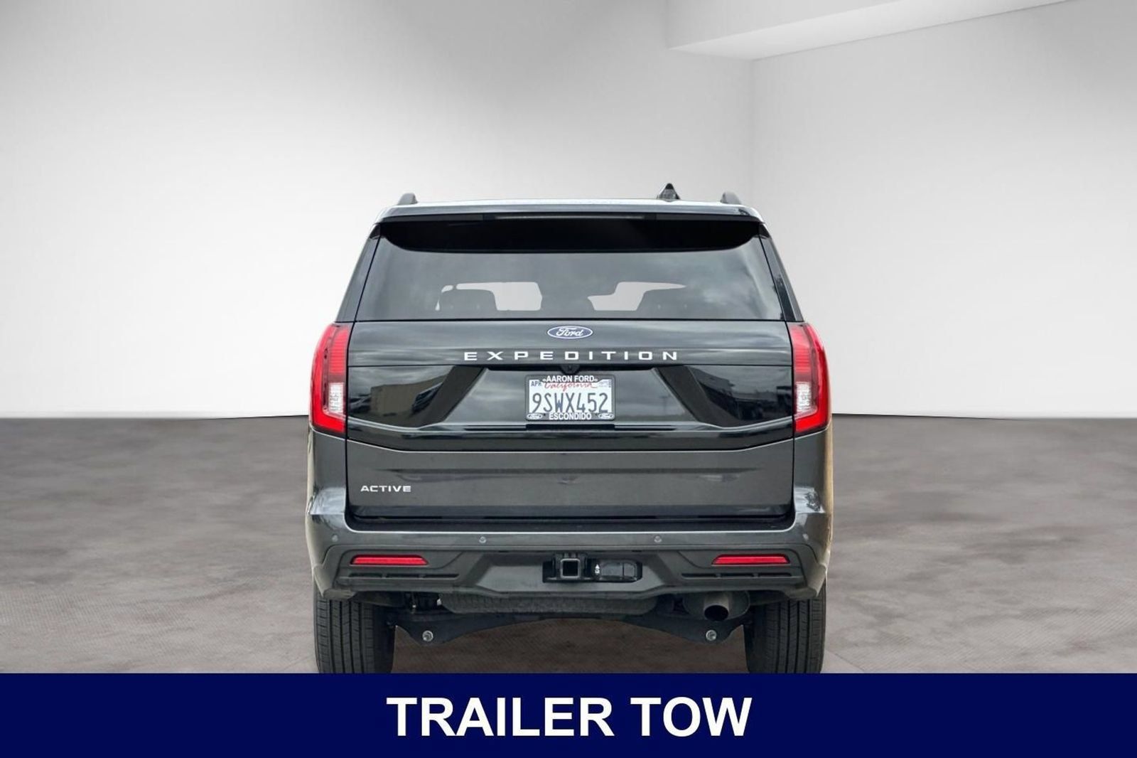 Used 2025 Ford Expedition Active AWD/4WD image 4