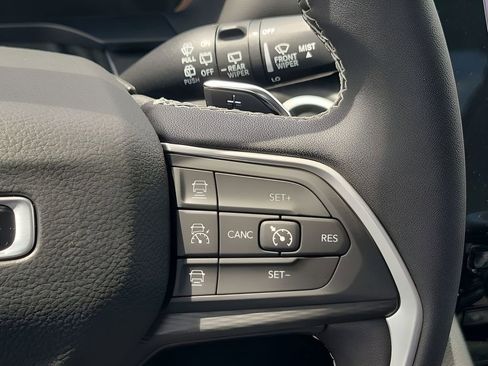 New 2025 Jeep Grand Cherokee L Laredo image 35