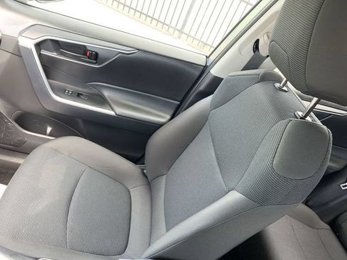 Certified 2025 Toyota RAV4 LE FWD image 29
