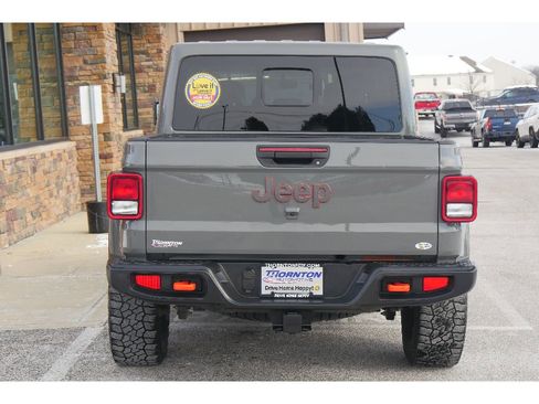 Used 2022 Jeep Gladiator Mojave w/ Cold Weather Group image 4