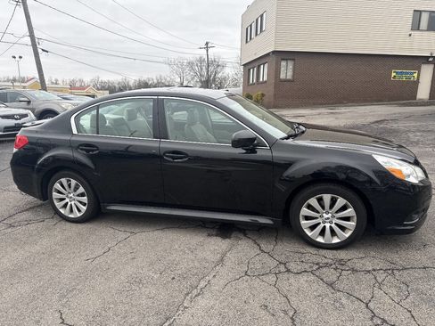 Used 2012 Subaru Legacy 2.5i Limited image 3