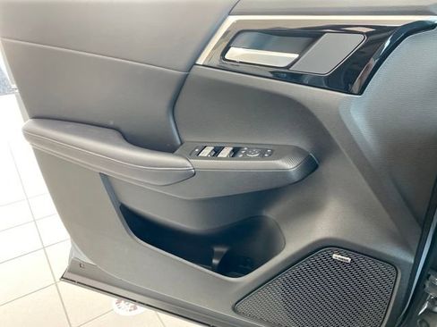 New 2025 Mitsubishi Outlander Trail Edition image 13