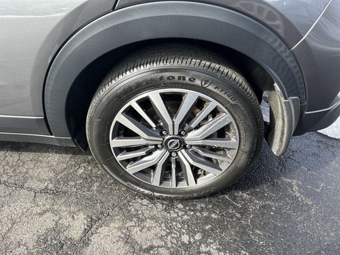 Used 2023 Nissan Kicks SV w/ Exterior Package image 6