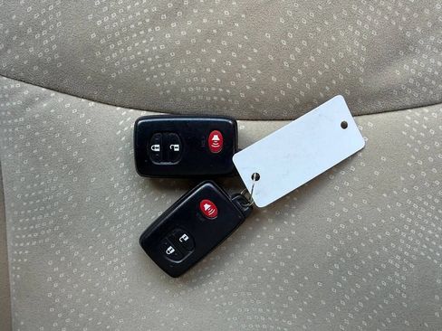 Used 2012 Toyota Prius V Two FWD image 40