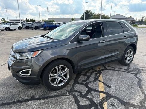 Used 2016 Ford Edge Titanium w/ Technology Package AWD/4WD image 2