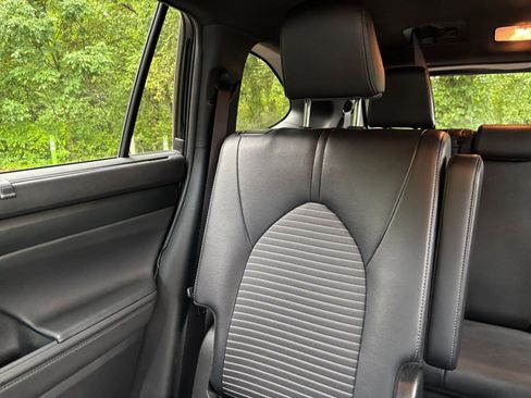 Used 2025 Toyota Highlander XSE AWD/4WD image 43