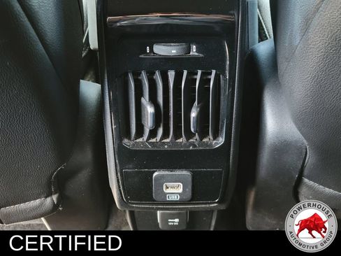 Used 2024 Jeep Compass Latitude AWD/4WD image 16