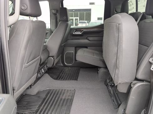 Used 2024 Chevrolet Silverado 1500 LT w/ Z71 Off-Road Package AWD/4WD image 9