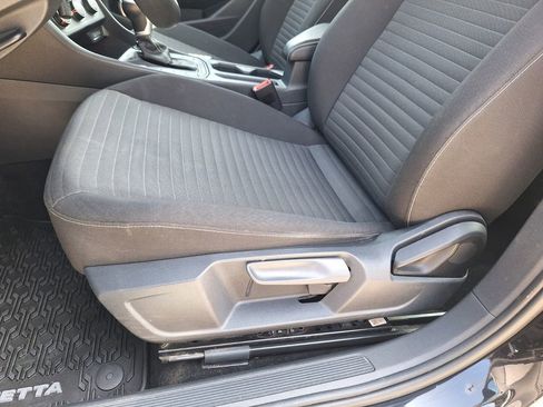 Used 2024 Volkswagen Jetta S image 10