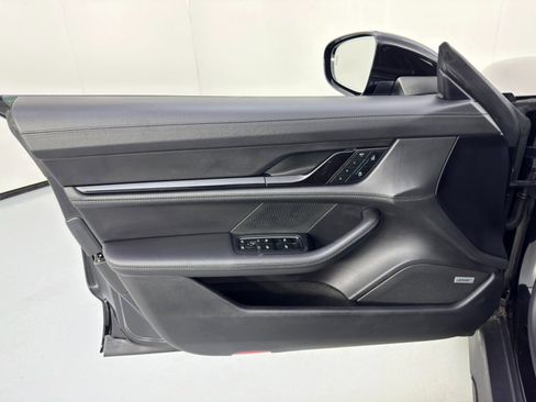 Used 2022 Porsche Taycan 4 Cross Turismo image 46