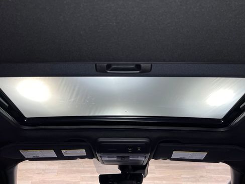 Used 2023 Nissan Frontier PRO-4X w/ Pro-4X Premium Package image 17