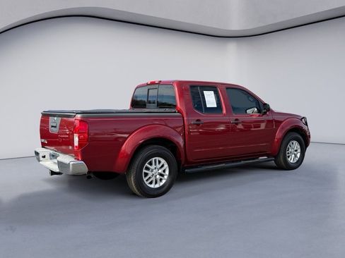 Used 2015 Nissan Frontier SV image 5
