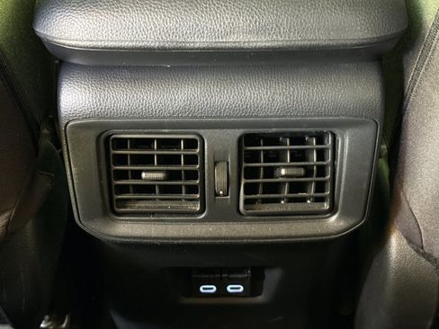 Used 2024 Toyota RAV4 XLE FWD image 16