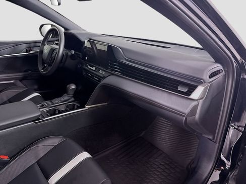 Certified 2025 Toyota Camry SE FWD image 19