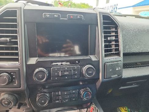 Used 2019 Ford F150 XLT w/ Equipment Group 302A Luxury AWD/4WD image 22