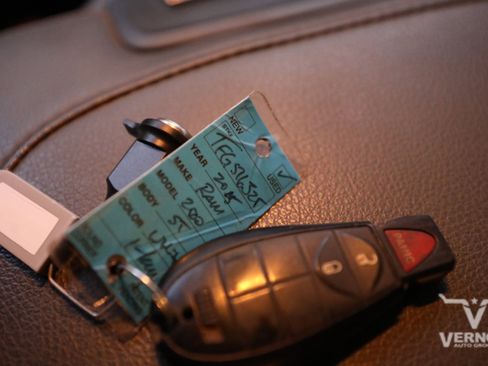 Used 2015 RAM 2500 Tradesman w/ Chrome Appearance Group image 36