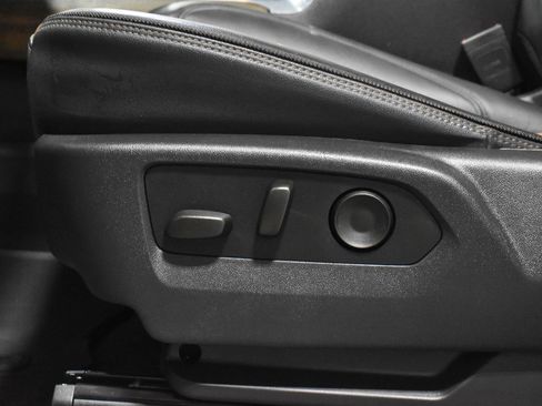 Used 2023 Chevrolet Silverado 1500 High Country w/ Max Trailering Package image 4