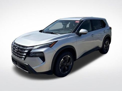 Used 2025 Nissan Rogue SV AWD/4WD image 3