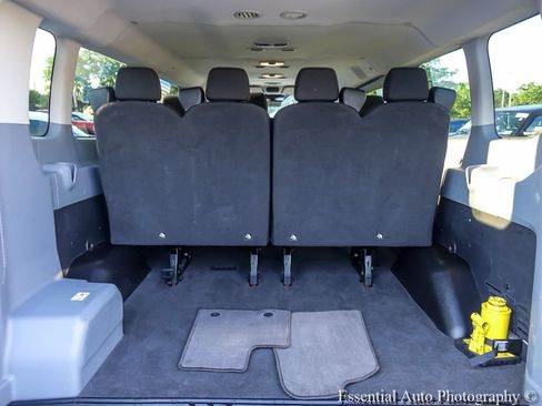 Used 2017 Ford Transit 350 XLT RWD image 21