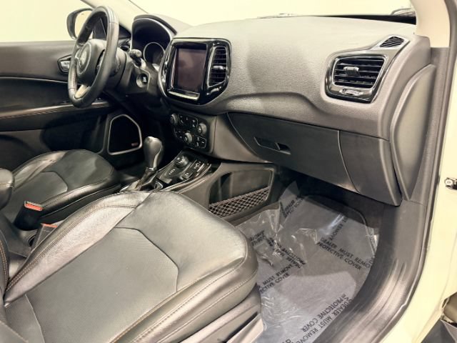 Used 2018 Jeep Compass Limited w/ Navigation Group AWD/4WD image 39