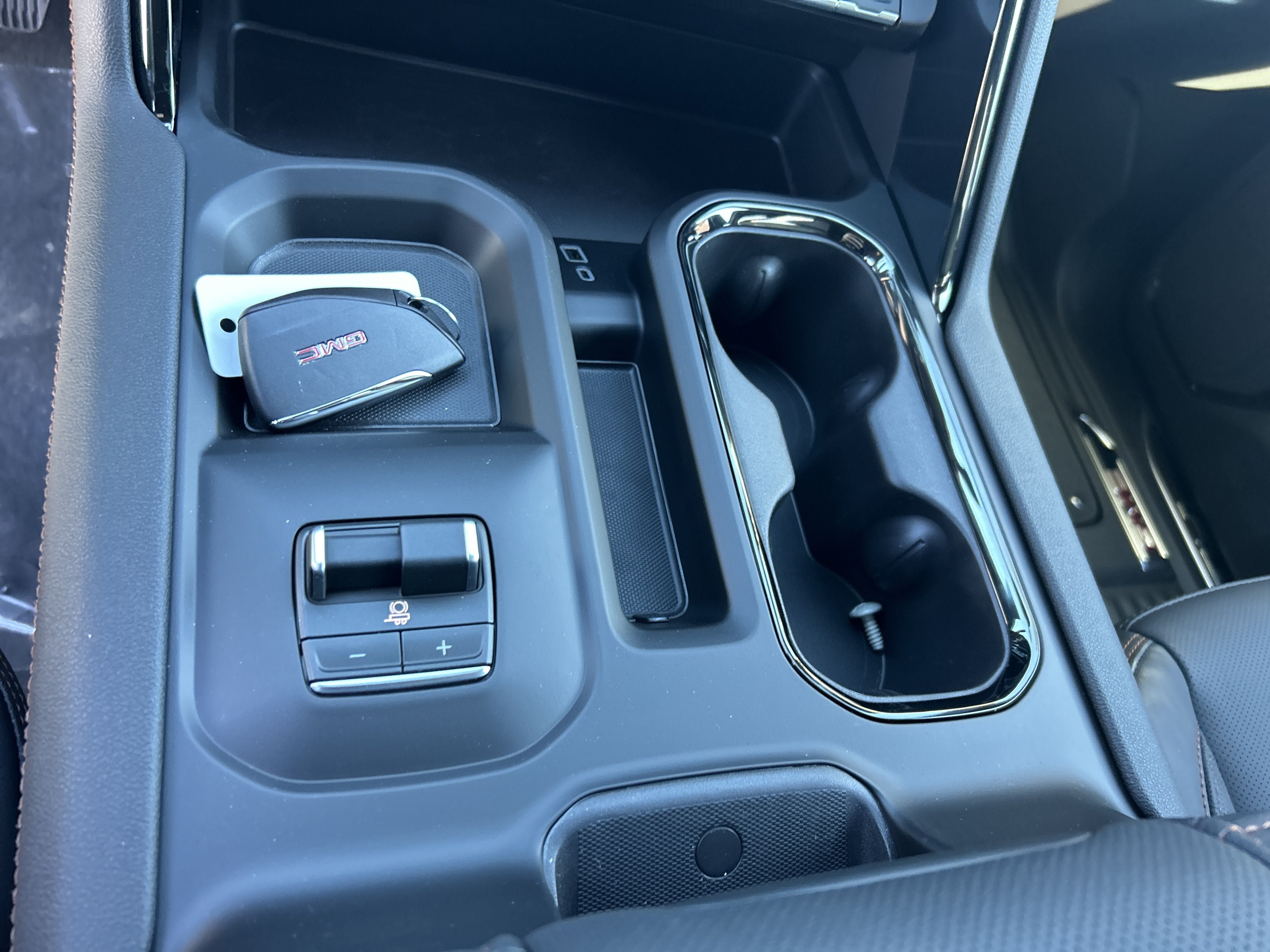 New 2026 GMC Sierra 3500 AT4 w/ AT4 Premium Plus Package AWD/4WD image 24