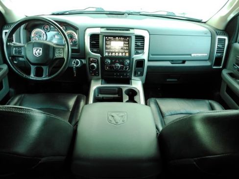 Used 2016 RAM 1500 Big Horn AWD/4WD image 3