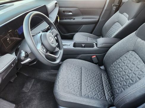 New 2026 Nissan Kicks SV image 9