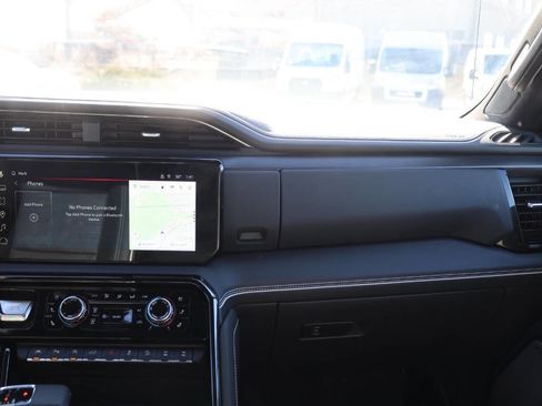 Used 2025 GMC Sierra 1500 AT4X w/ AT4X AEV Edition image 25