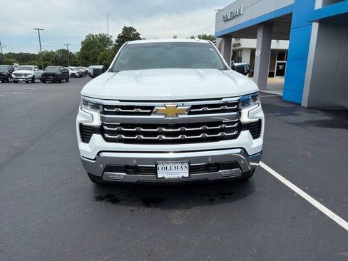 Used 2022 Chevrolet Silverado 1500 LTZ AWD/4WD image 4