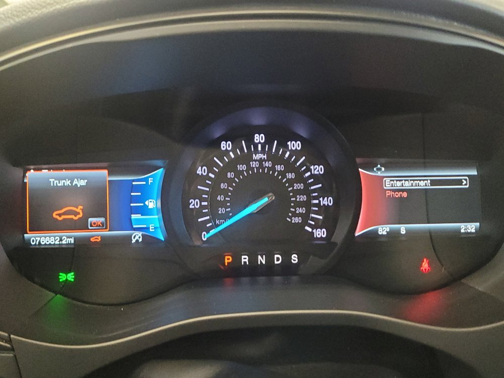 Used 2018 Ford Fusion SE w/ Fusion SE Technology Package FWD image 23