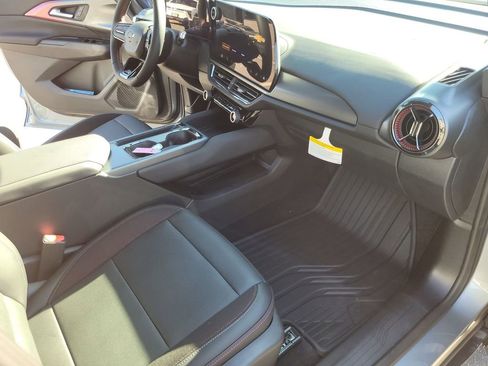 New 2026 Chevrolet Equinox EV RS image 28