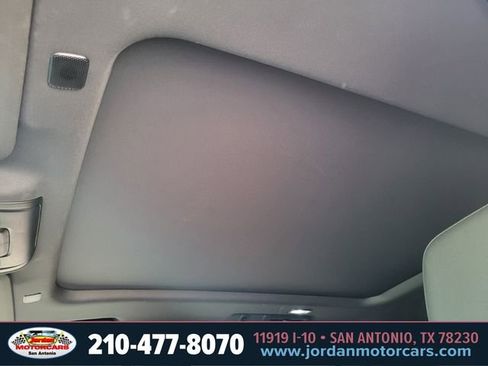 Used 2024 Chevrolet Suburban Z71 w/ Off-Road Capability Package image 20