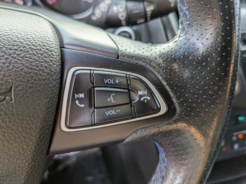 Used 2017 Ford Focus RS AWD/4WD image 18