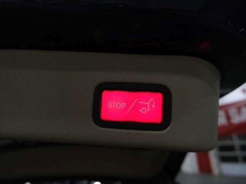 Used 2013 Mercedes-Benz ML 350 4MATIC image 11