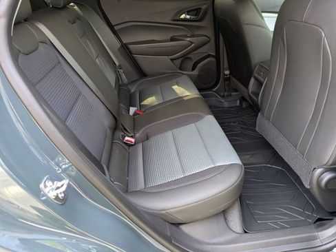 New 2026 Chevrolet Trax LT w/ Sunroof Package FWD image 31
