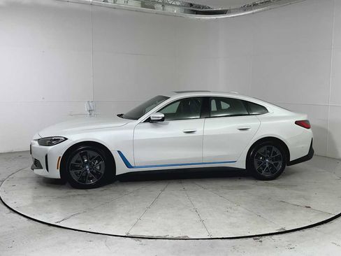 Used 2023 BMW i4 eDrive40 image 5