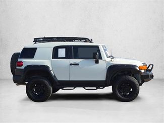 Used 2012 Toyota FJ Cruiser 4WD w/ Convenience Pkg video 4
