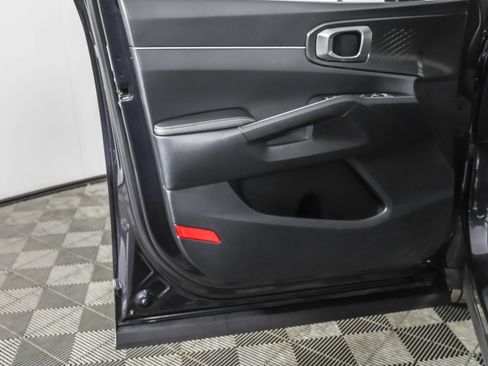 Used 2025 Kia Sorento EX image 33