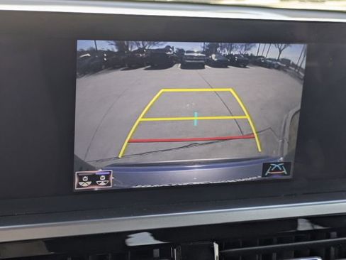 Used 2022 Lexus GX 460 Premium w/ Premium Package image 18