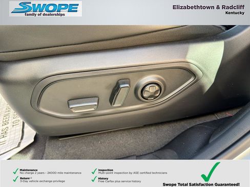 New 2026 Jeep Grand Cherokee Altitude AWD/4WD image 16